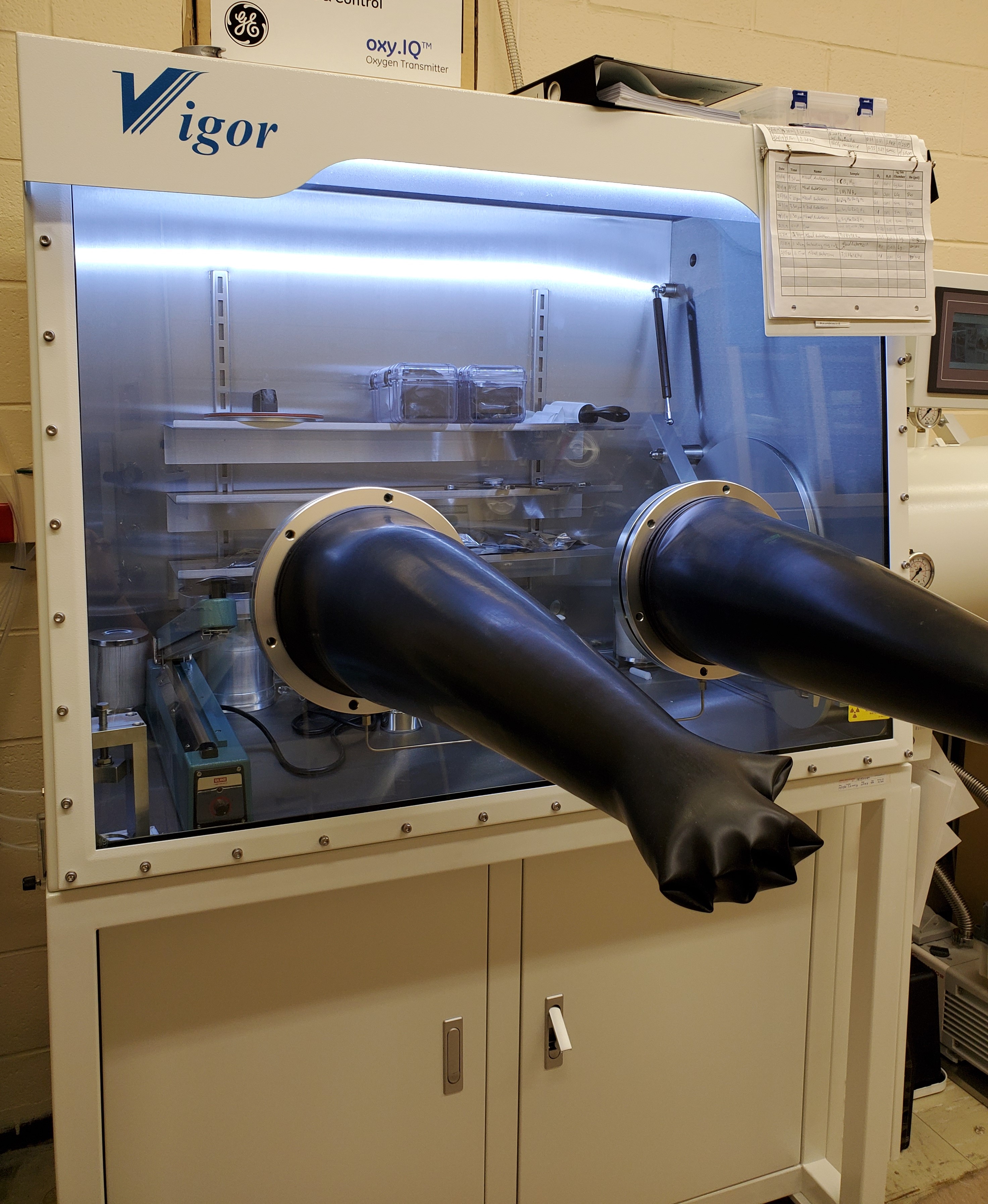 Vigor GE Standard 1200 Glove Box NIST